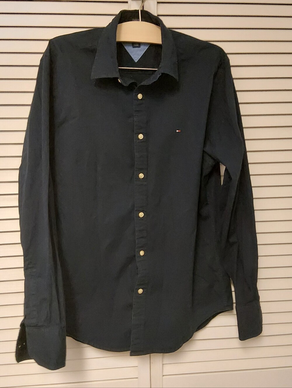 Tommy Hilfiger Men's Dark Navy Long-Sleeve Button-Down Shirt